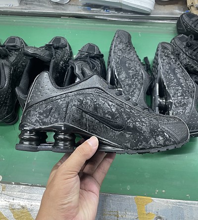 Shox R4-042  Shox R4-042